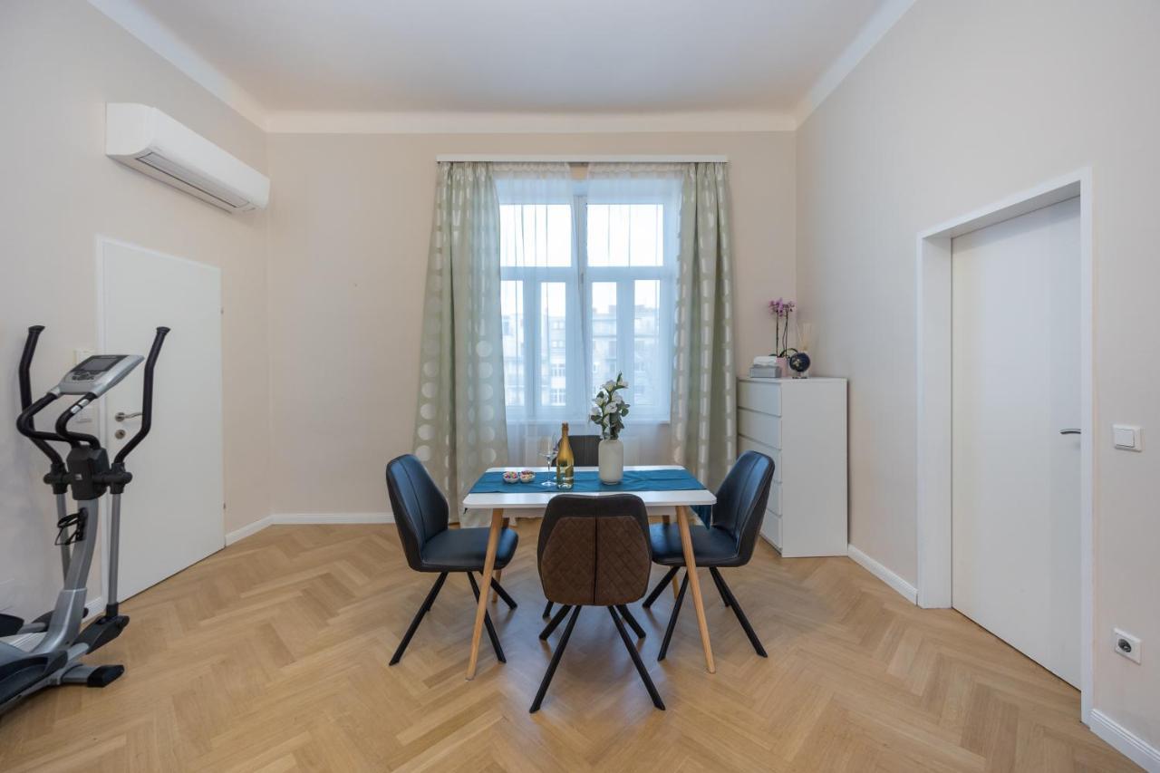 Charming Apartment Near Prater เวียนนา ภายนอก รูปภาพ
