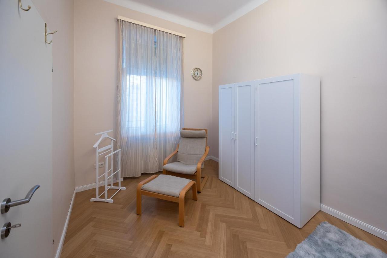 Charming Apartment Near Prater เวียนนา ภายนอก รูปภาพ
